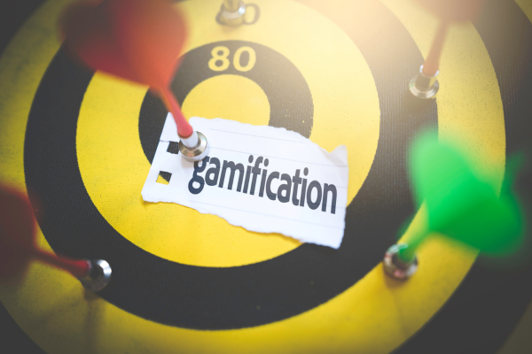 1er CRM, intégrant une solution mobile de Gamification