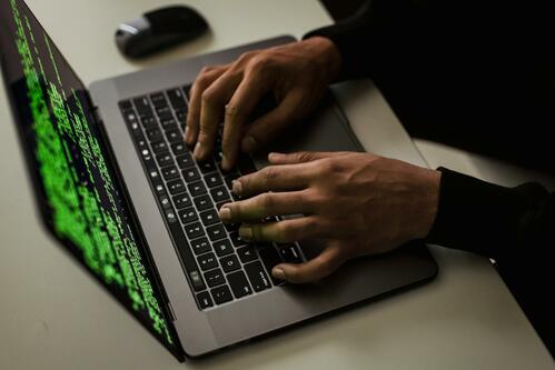 Cyber risques et crimes financiers : les DAF en première ligne
